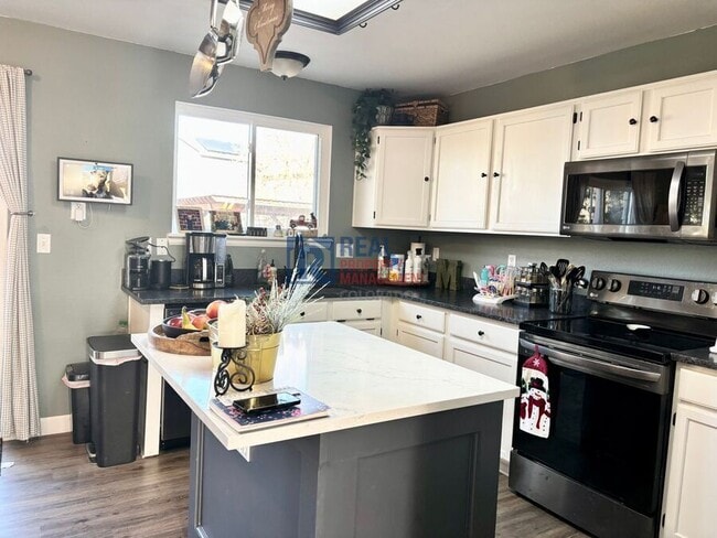 Building Photo - 17627 Cornish Pl