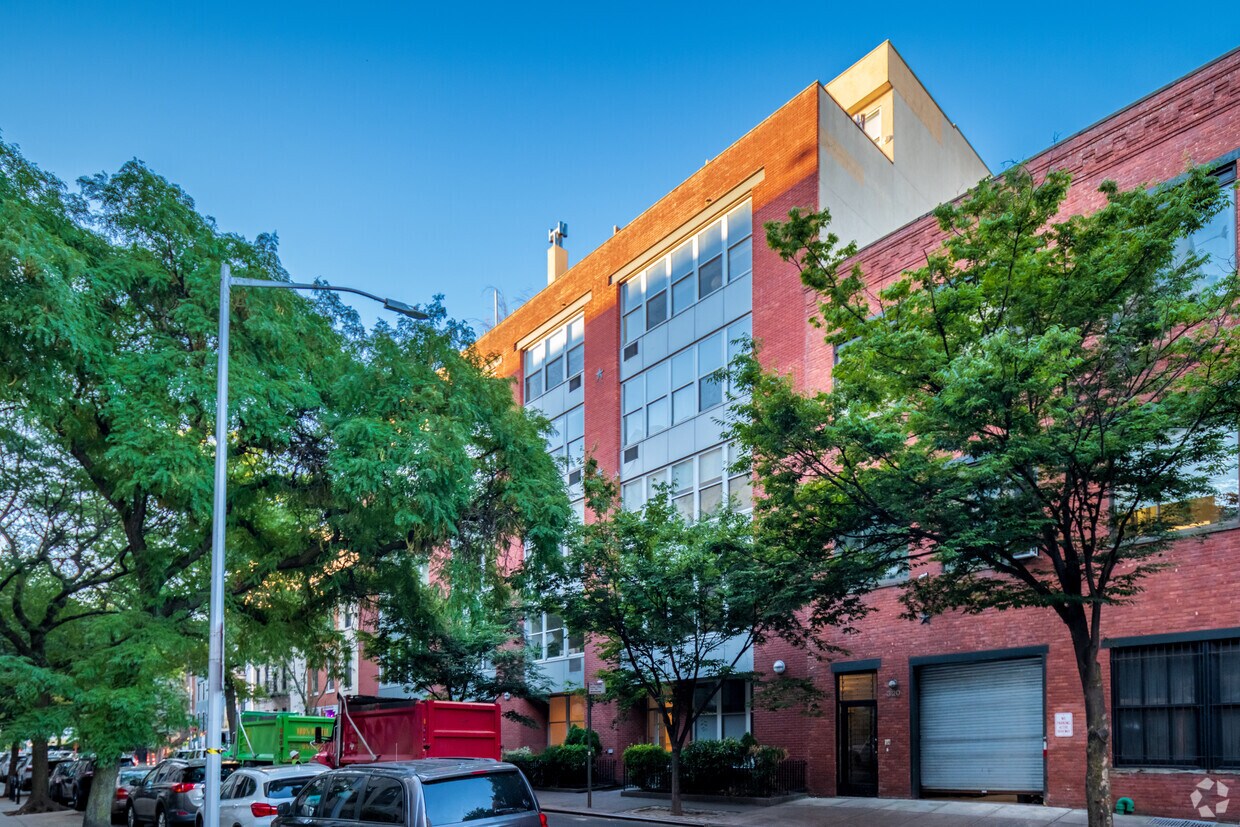 Foto principal - 328 Dean St