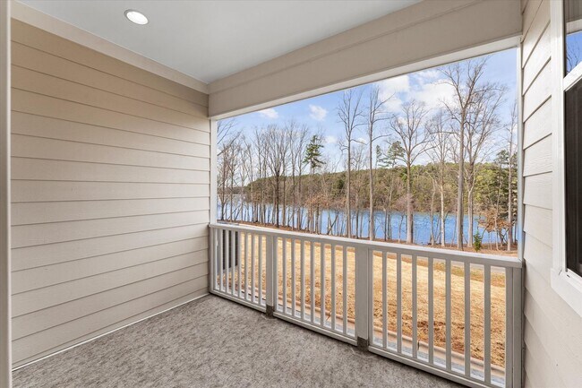 Building Photo - Brand New Lake Front Davidson Townhome