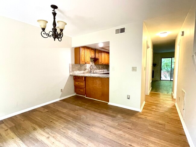 Building Photo - 6428 Parton Ct