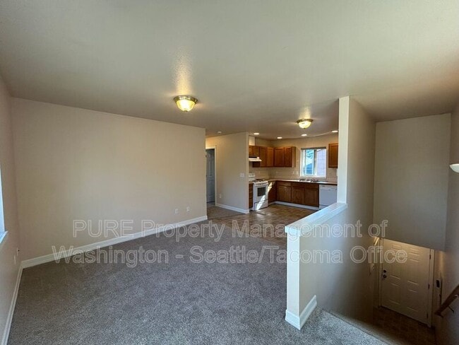 Building Photo - 3205 N 7th St