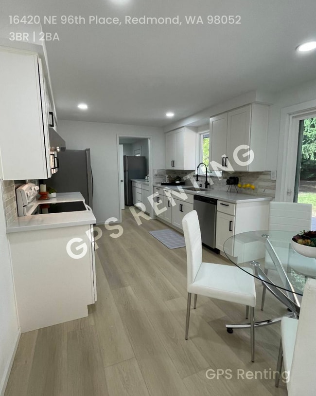 Building Photo - Stylishly Renovated Gem in Coveted Educati...