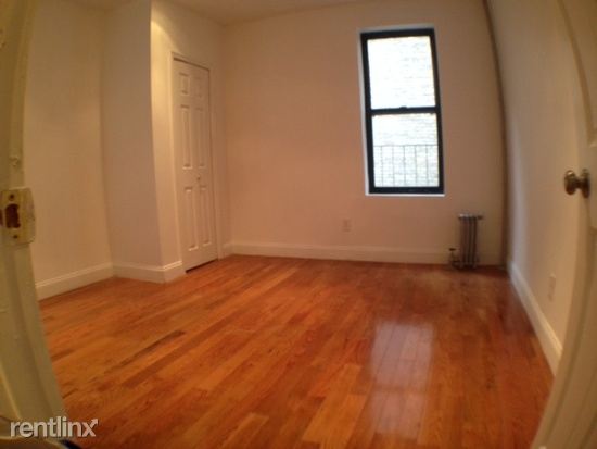 Building Photo - 24 E 109th St
