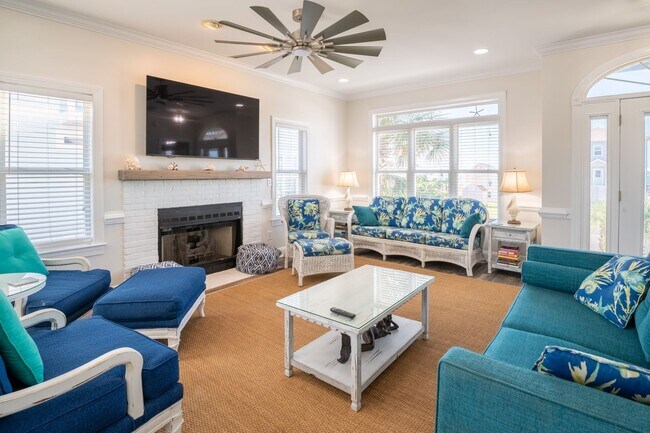 Foto del edificio - FURNISHED OFF-SEASON MONTHLY RENTAL - STAR...