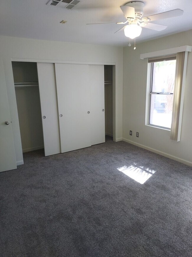 Foto del edificio - 2ND FLOOR CONDO FOR RENT