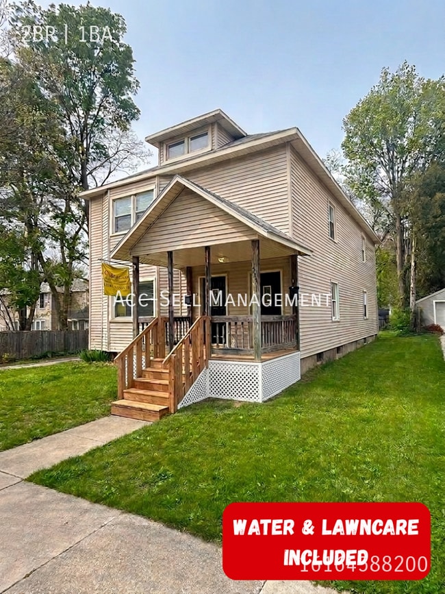 Building Photo - 235 Page St NE