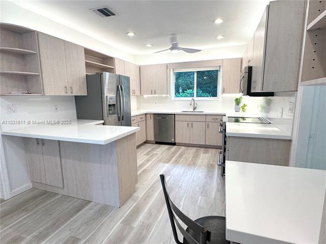 Foto del edificio - 12501 Moss Ranch Rd