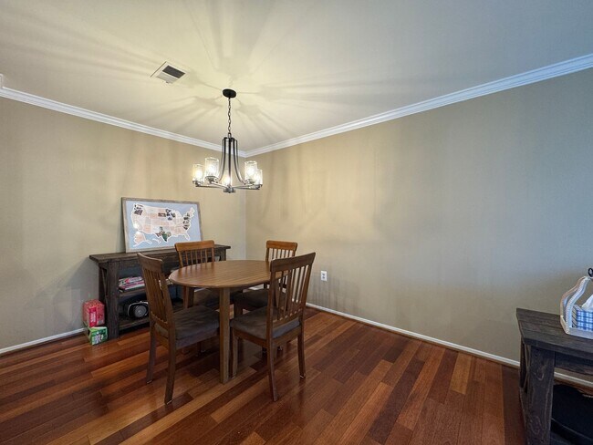 Foto del edificio - Bright And Spacious 2 Bed 2 Bath Condo In Ramblewood At Daventry