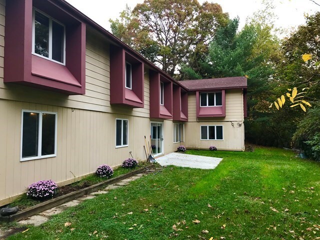 Building Photo - 814 Larchmont Cir