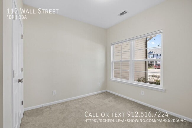 Building Photo - 112 Wall St