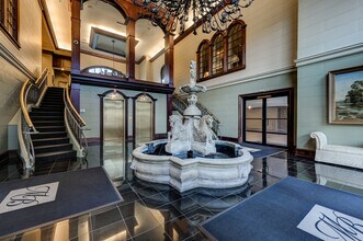 Building Photo - 3334 Peachtree Rd NE