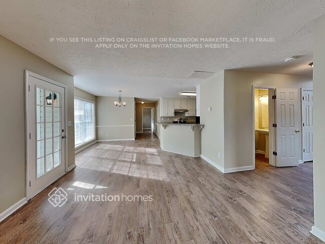 Foto del edificio - 1042 Simon Park Cir