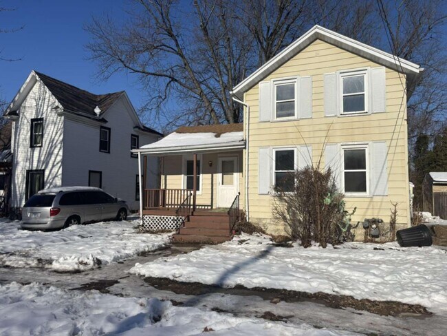 Foto del edificio - 1318 Benton St