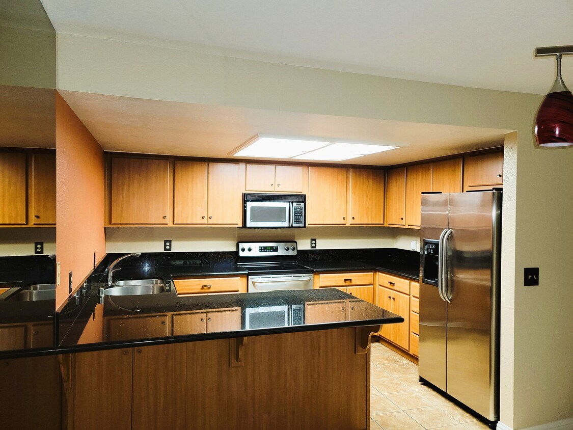 Foto principal - 419 Camelback Rd