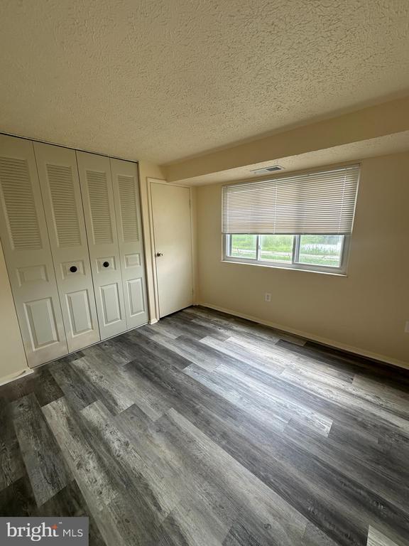 Building Photo - 550 Heather Ridge Dr
