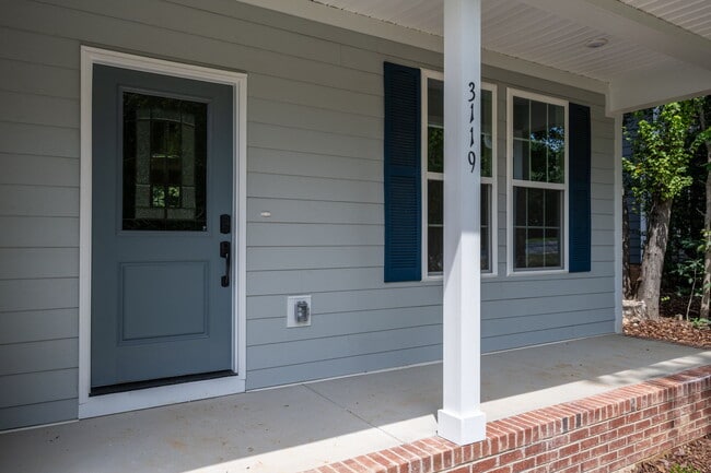 Building Photo - 3119 Berwick Dr
