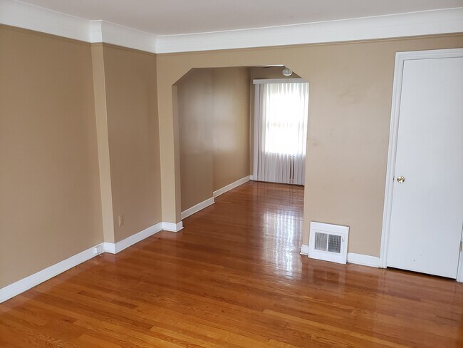 Foto del edificio - 383 Merton Rd