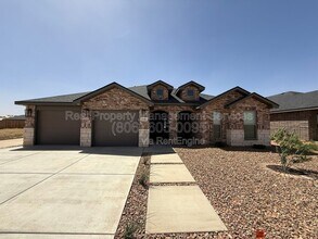 Building Photo - 2915 Tractor Ave