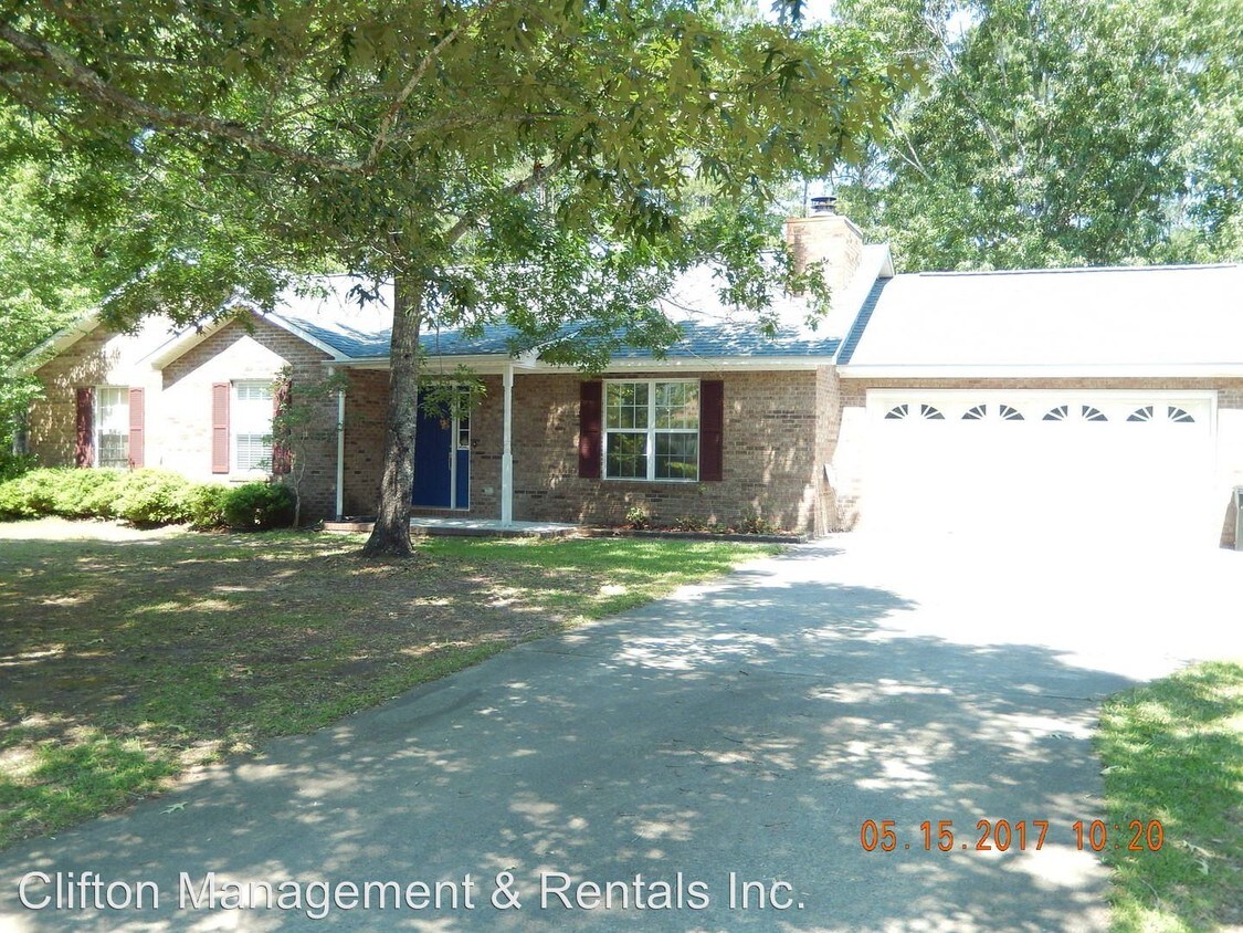 Primary Photo - 105 Cherry Branch Dr