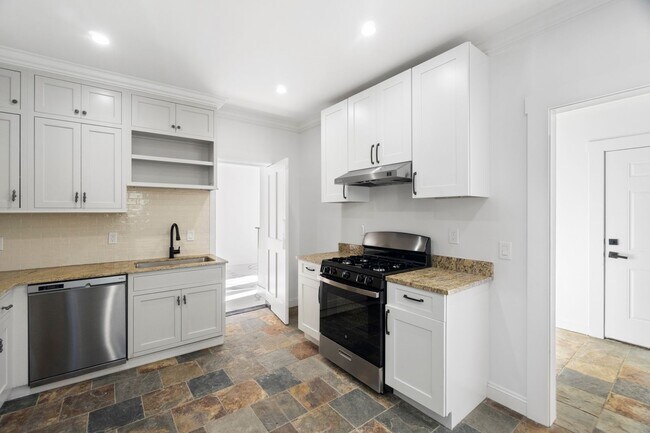 Photo - 54 Trumbull St Apartment