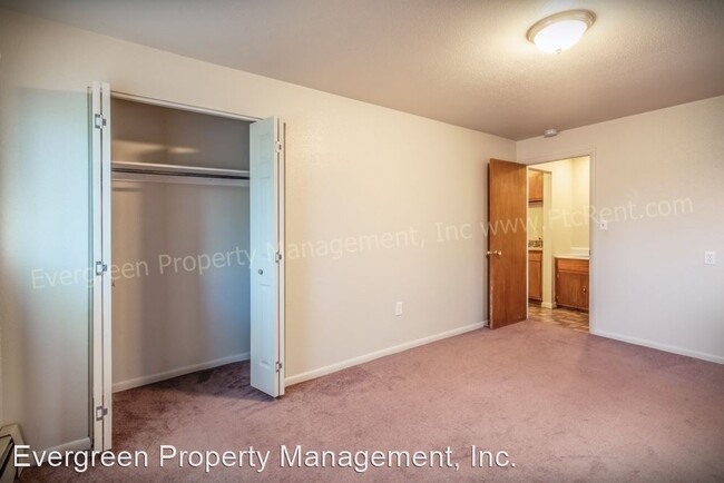 Foto del edificio - 1301 Burton Ct