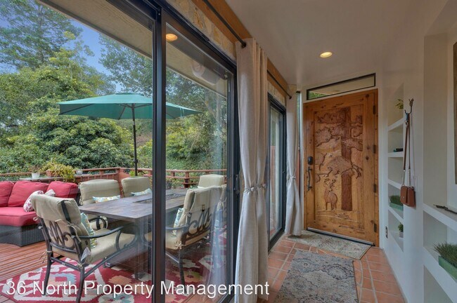 Building Photo - 3 br, 3.5 bath House - 3395 San Luis Avenue