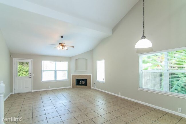Building Photo - 2768 Woodspring Forest Dr