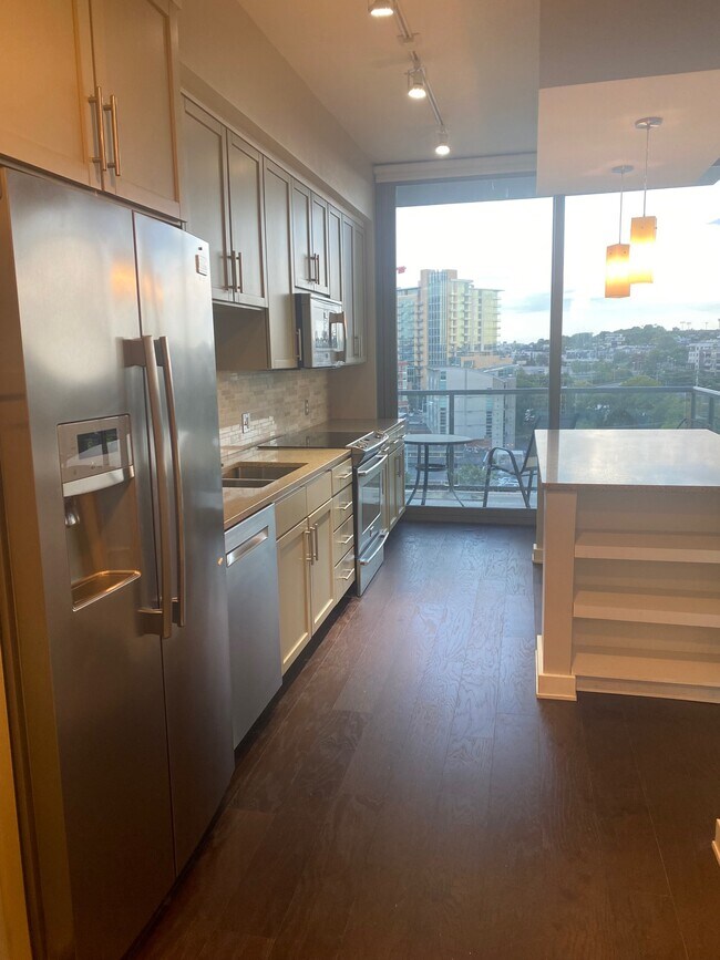 Foto del edificio - 1212 Laurel St
