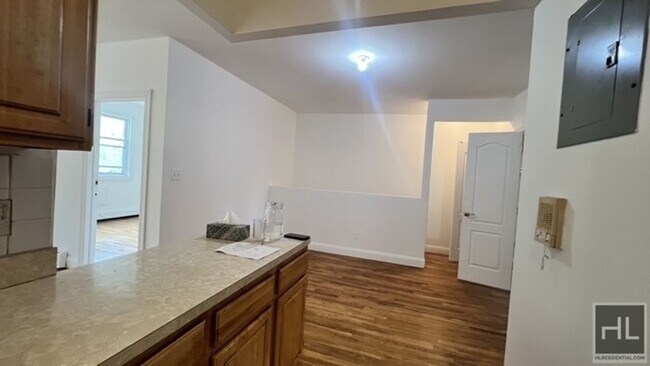 Building Photo - 548 Rockaway Ave