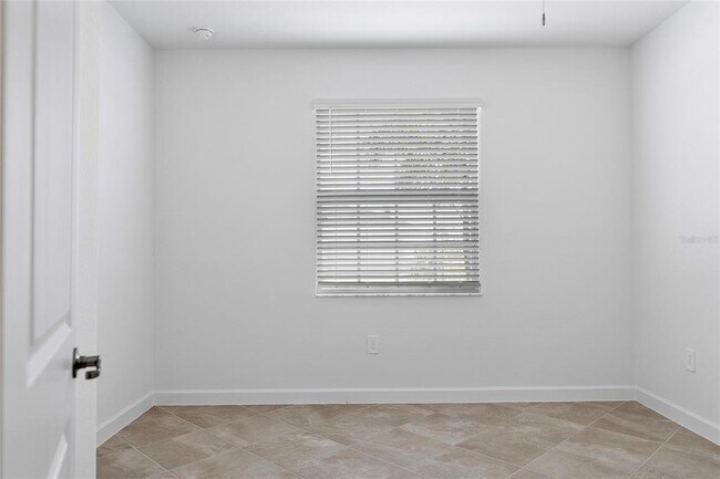 Foto del edificio - 15077 Anchorage Rd