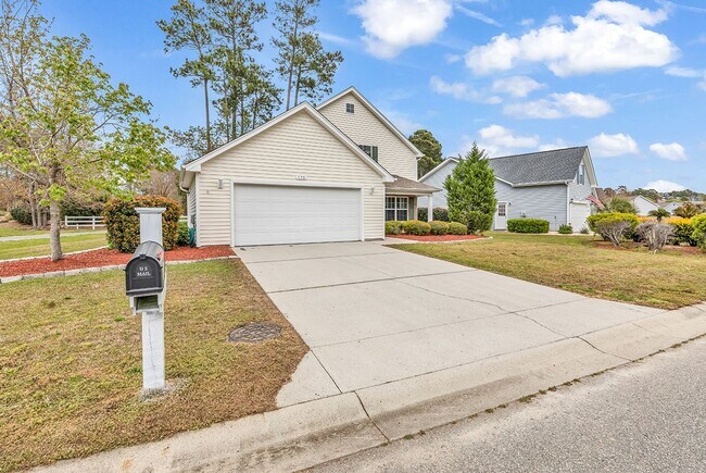 Building Photo - 4 bedroom/2 bath home in Arrowhead