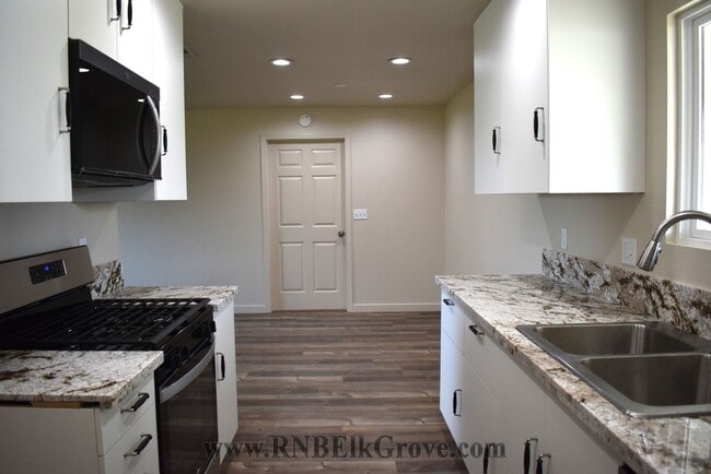 Foto del edificio - Resident Benefit Package Property