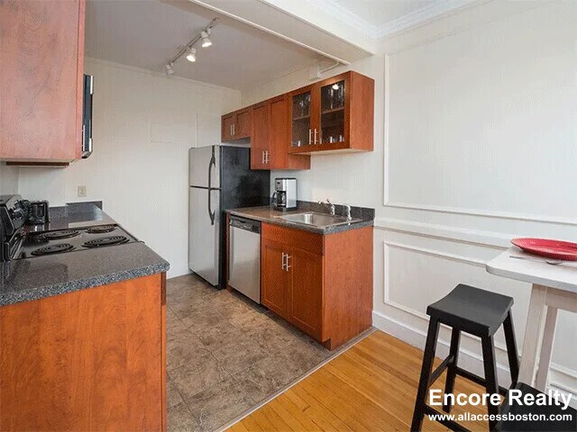 Foto del edificio - 1284 Beacon St