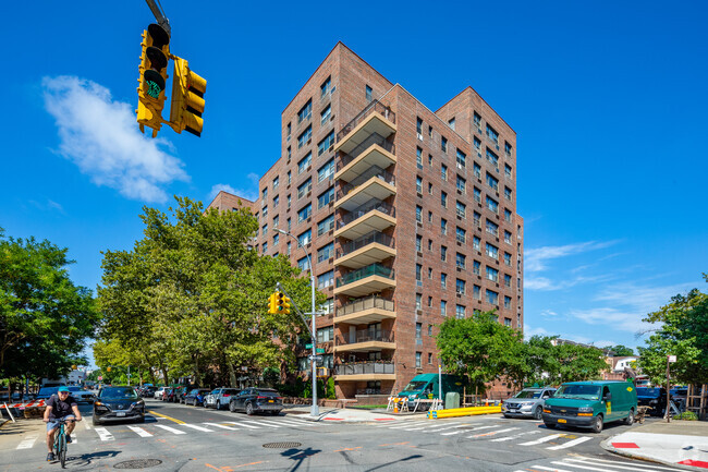 Foto del edificio - 303 Beverley Road