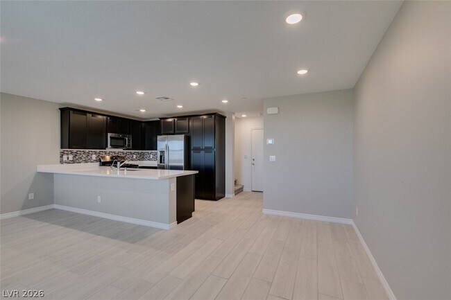 Foto del edificio - 6184 Rathbone St