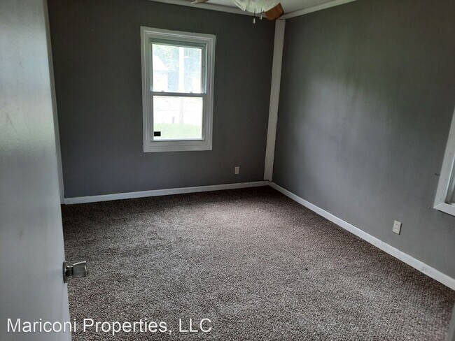 Foto del edificio - 4 br, 1 bath House - 713 Saint Barbara