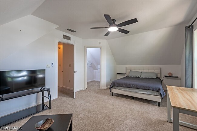 Foto del edificio - 481 Leawood Cir