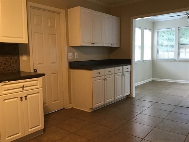 Foto del edificio - 508 Fairview Lake Way