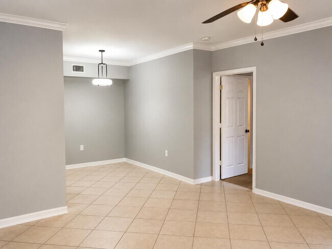 Foto del edificio - 6521 Emerald Dunes Dr