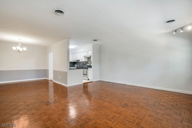 Building Photo - 361 Claremont Ave