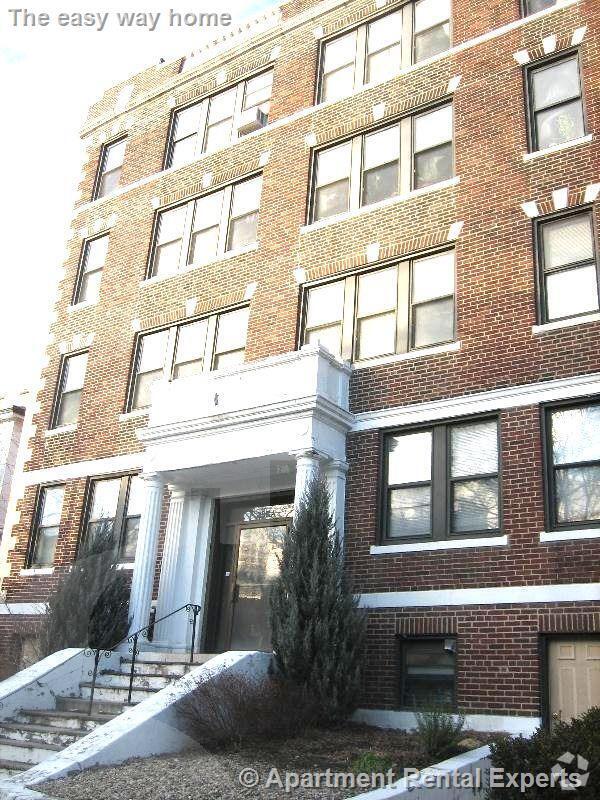 Building Photo - 335A Harvard St