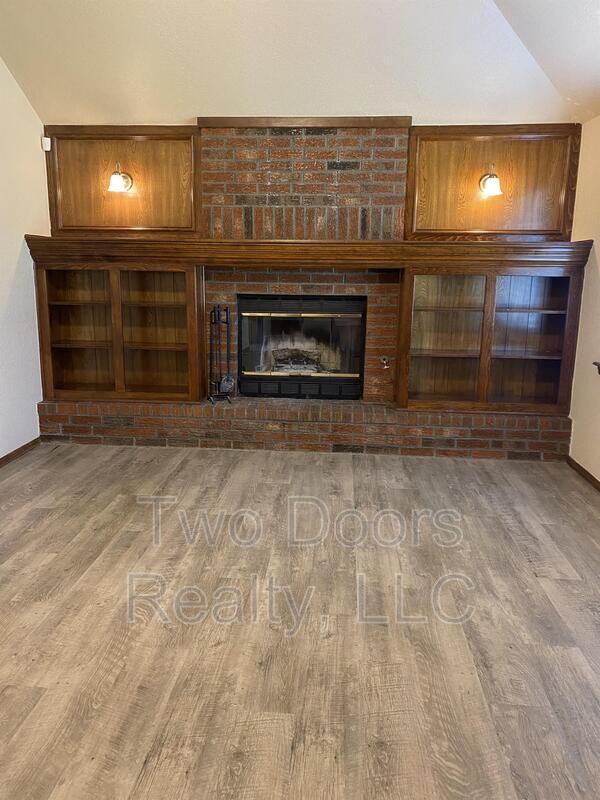 Photo - 1121 SW 100th Terrace House