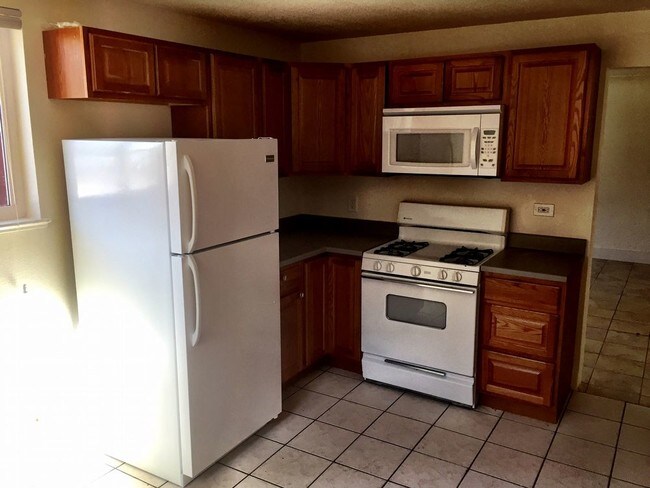 Foto del edificio - Updated 2 Bedroom in Aurora - MUST SEE