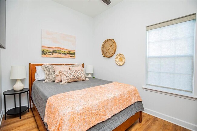 Foto del edificio - 904 Garland Ave