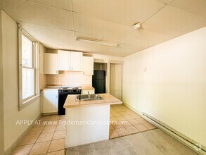 Building Photo - 503 Manor St