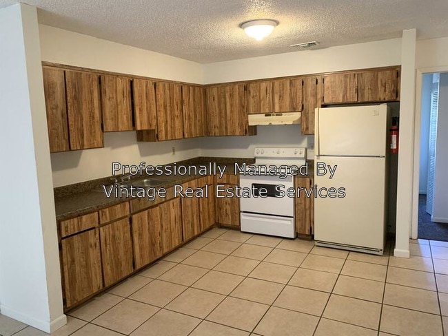 Building Photo - 2802 N 29th St