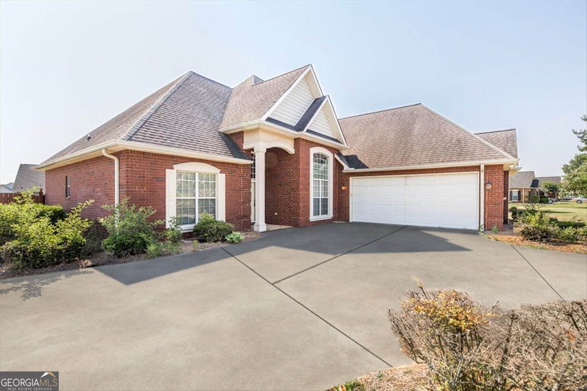 Primary Photo - 136 Roseine Dr