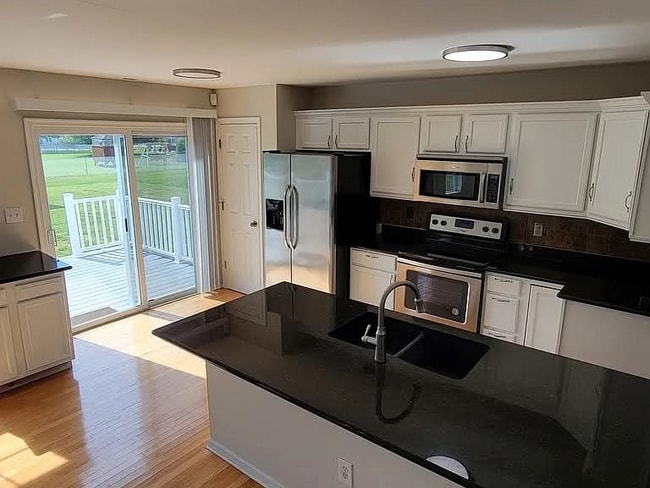 Building Photo - 265 S Ember Dr