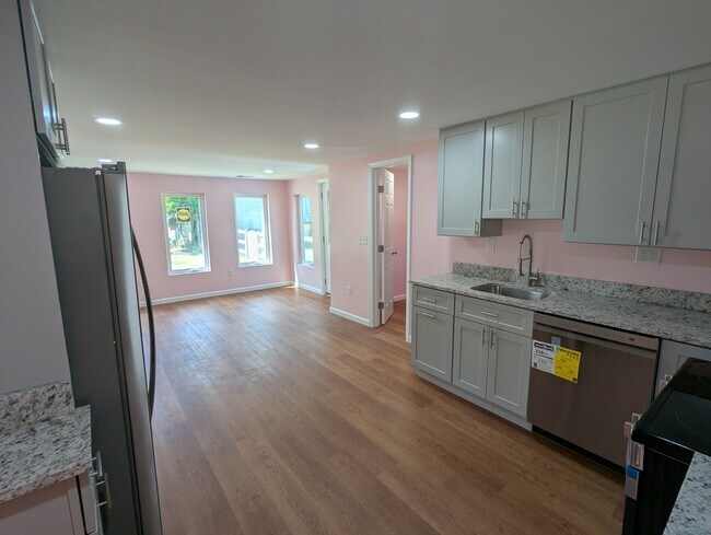 Foto del edificio - 4575 Chapel Springs Pl