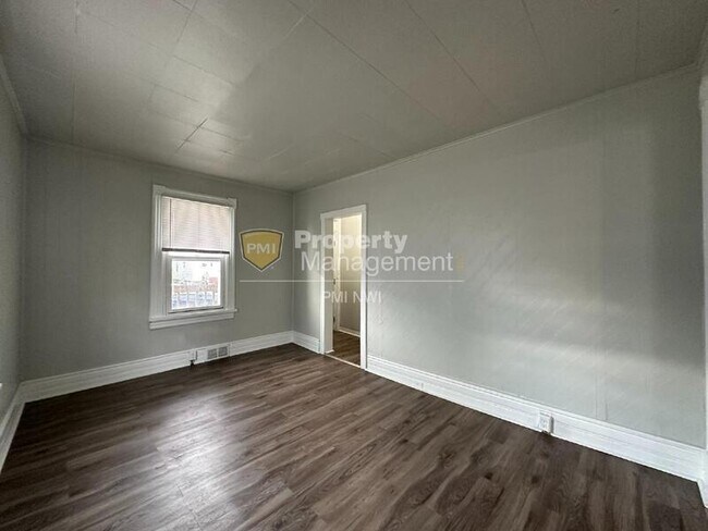 Foto del edificio - 1406 Jefferson Ave